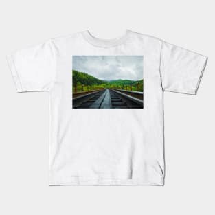 railway bridge Kids T-Shirt